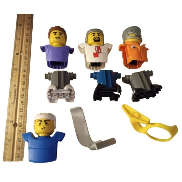 LEGO Mini Sports Figures Set Helmets Accessories Vintage 2004  4.5" Mcdonalds - Picture 2 of 9